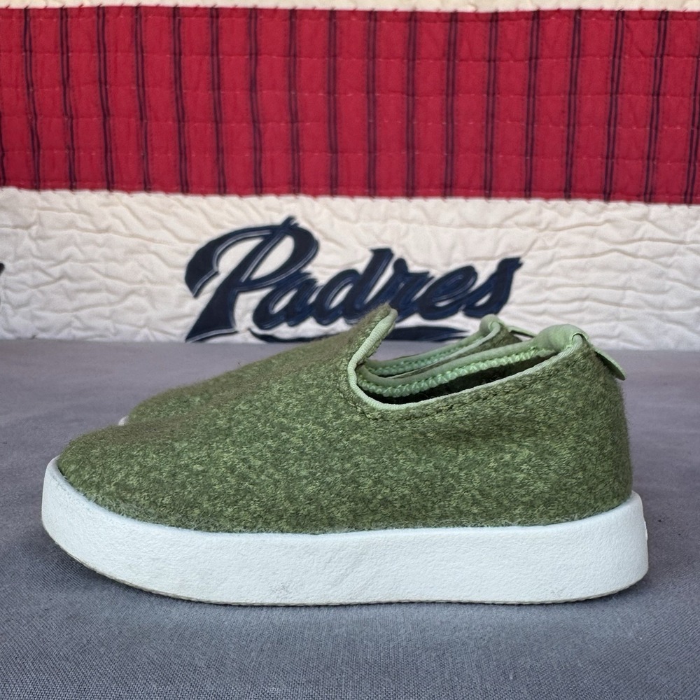 Size 5t - Allbirds Smallbirds merino Green wool kid shoes (fit like a 4)